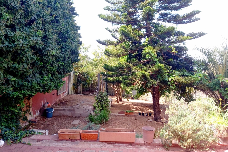 5 Bedroom Property for Sale in Vredenburg Western Cape